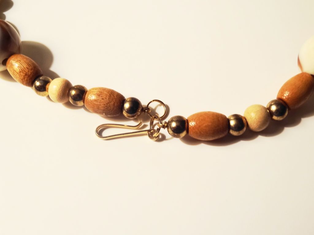 Vintage 24" Beaded Necklace in Soft Pastel Colors Vintage 24" Beaded Necklace in Soft Pastel Colors