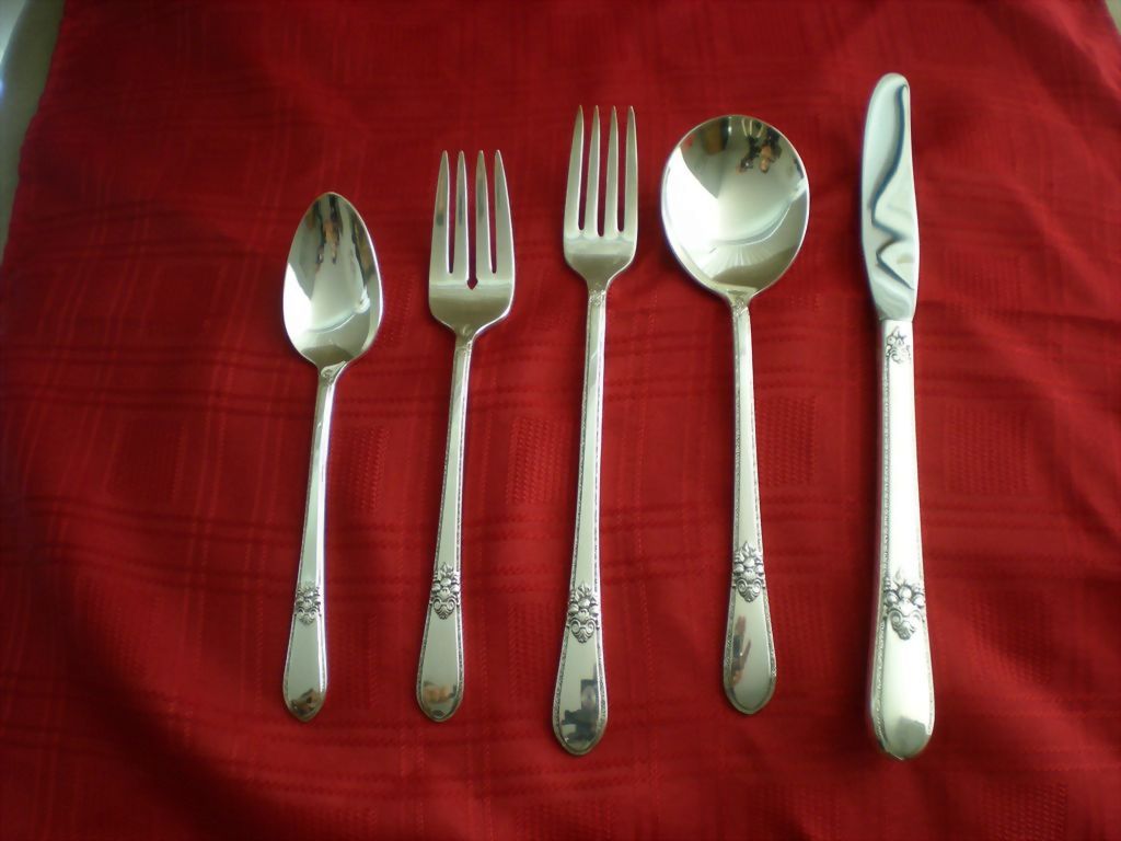 1847 Rogers Bros Adoration 1939 Art Deco Silver Plated Flatware Service For Eight 1847 Rogers Bros Adoration 1939 Art Deco Silver Plated Flatware Service For Eight
