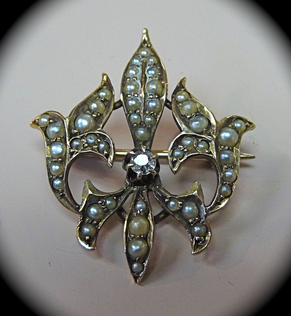 Antique 10K Rose Gold Seed Pearl Fleur-de-Lis Pin w Mine Cut Diamond Antique 10K Rose Gold Seed Pearl Fleur-de-Lis Pin w Mine Cut Diamond