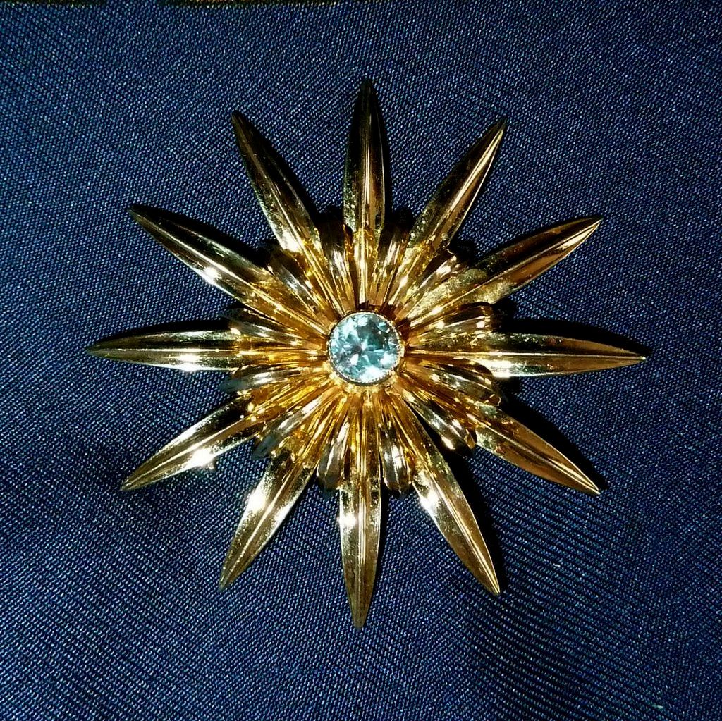 Sterling & 14K Symmetalic Star Flower Pin w Blue Zircon Sterling & 14K Symmetalic Star Flower Pin w Blue Zircon