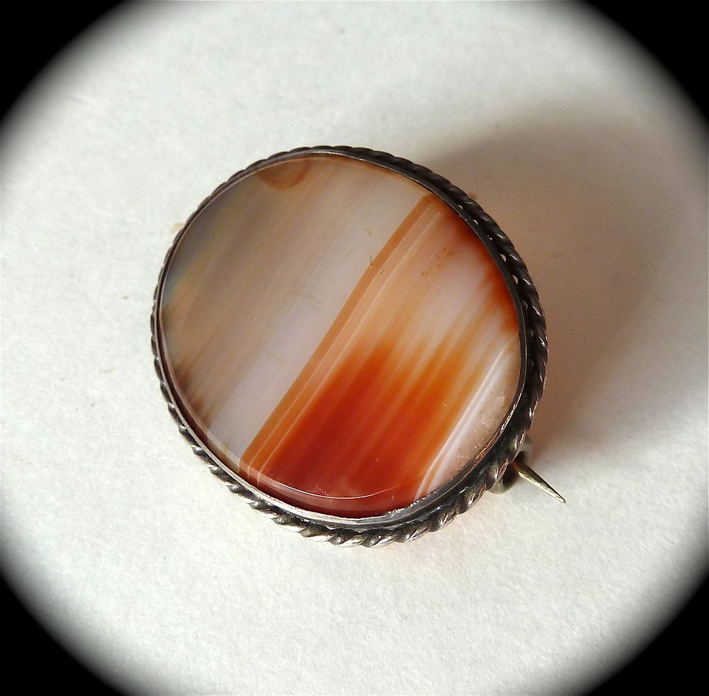 Victorian Sterling Silver Striped Agate Pin Victorian Sterling Silver Striped Agate Pin
