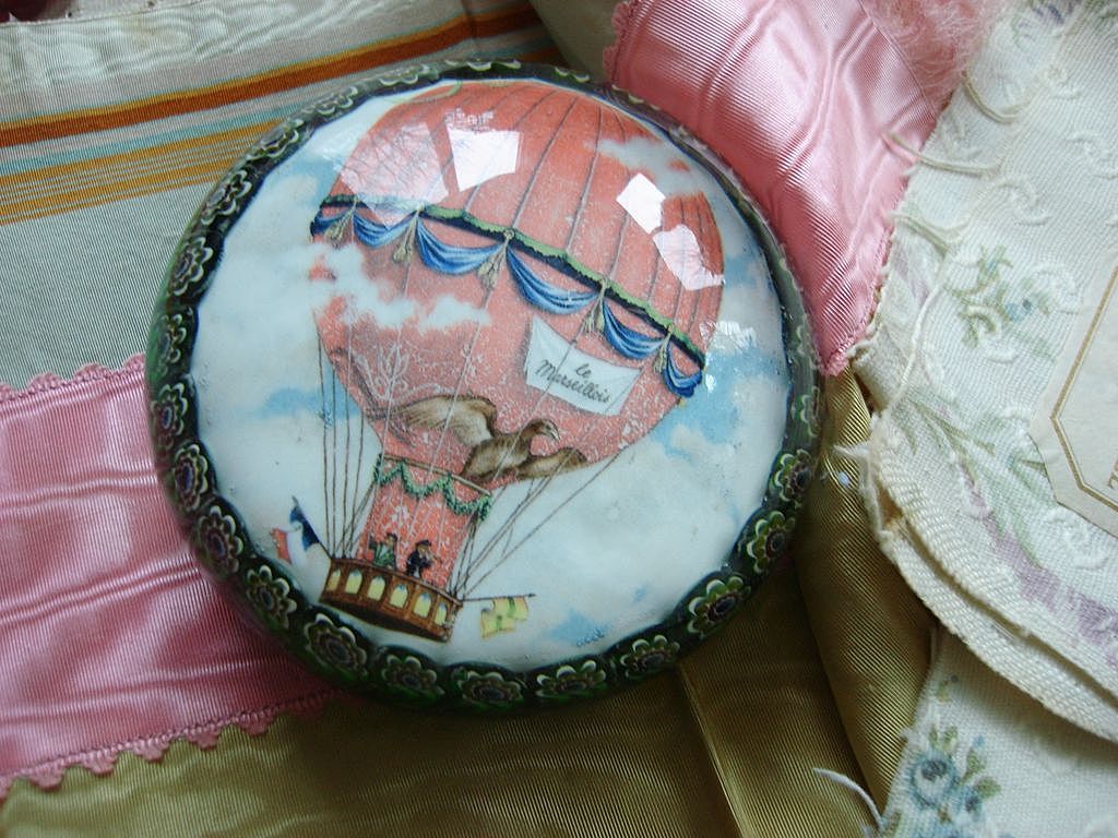 Vintage Millefiori Paperweight w/ French-Themed Hot Air Balloon Vintage Millefiori Paperweight w/ French-Themed Hot Air Balloon