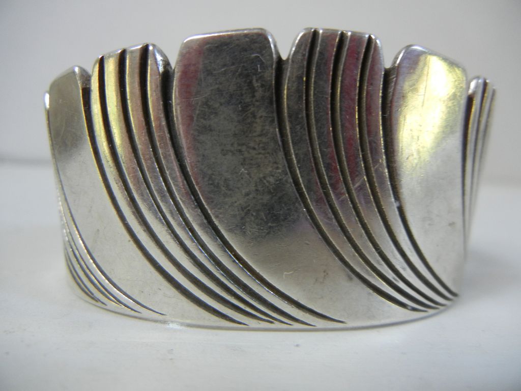 Steve Yellowhorse Navajo Sterling Silver Bracelet Native American Indian Steve Yellowhorse Navajo Sterling Silver Bracelet Native American Indian