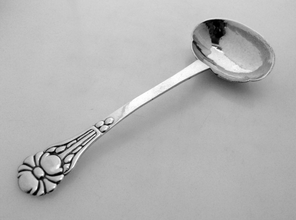 Arts And Crafts Gravy Ladle 7 1/2" 830 Silver Georg Albert H.Halling 1919 Arts And Crafts Gravy Ladle 7 1/2" 830 Silver Georg Albert H.Halling 1919