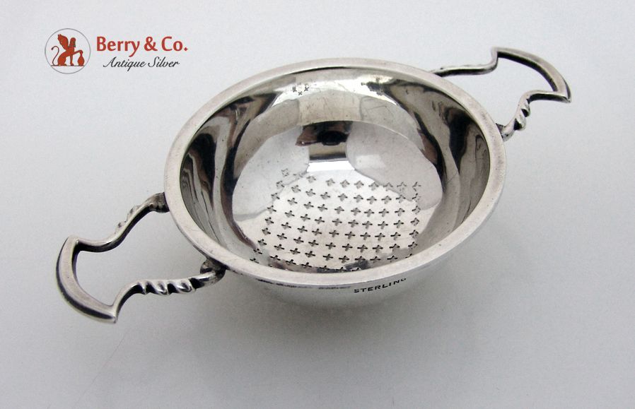Arts And Crafts Sterling Silver Tea Strainer 1910 Arts And Crafts Sterling Silver Tea Strainer 1910