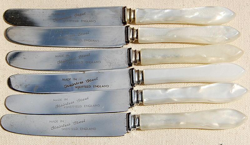 Vintage English Seven Piece Dessert Knife Set In Original Box Vintage English Seven Piece Dessert Knife Set In Original Box