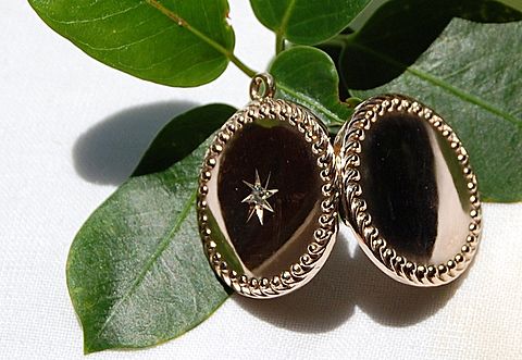 Edwardian 14K Gold & Diamond Double Locket Edwardian 14K Gold & Diamond Double Locket