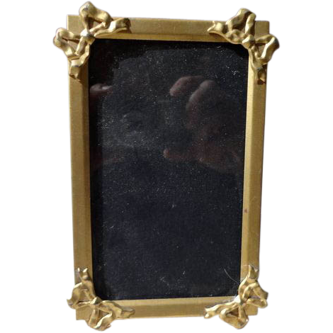 Vintage ARCO Gold Gilt Ribbon Bow Picture Frame Vintage ARCO Gold Gilt Ribbon Bow Picture Frame