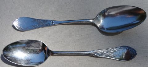 Pair Rogers & Bro Silver Plate Spoons Pair Rogers & Bro Silver Plate Spoons
