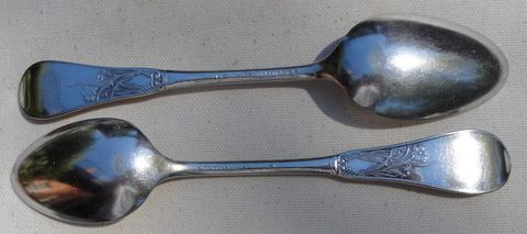 Pair Rogers & Bro Silver Plate Spoons Pair Rogers & Bro Silver Plate Spoons