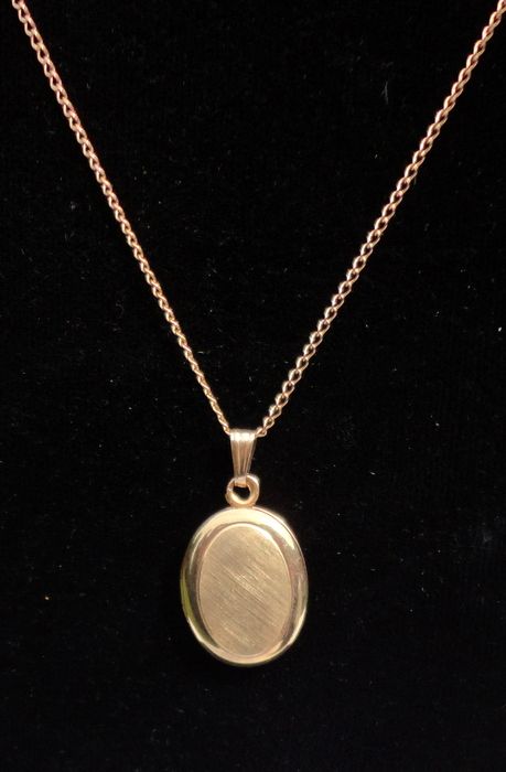 Vintage 14K Gold Filled Oval Double Photo Locket & 18" 12K Gold Filled Chain Vintage 14K Gold Filled Oval Double Photo Locket & 18" 12K Gold Filled Chain