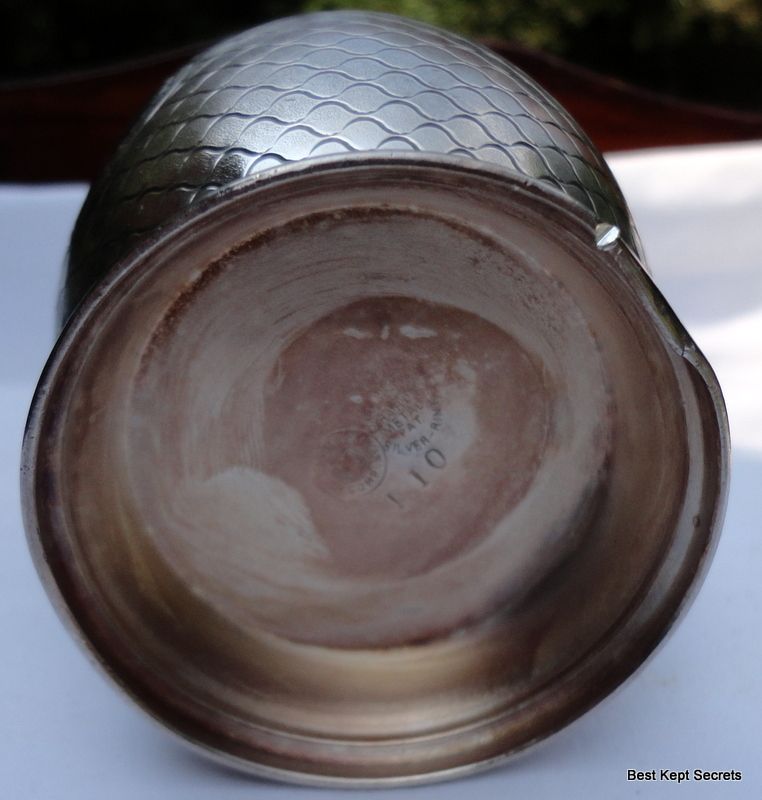 Victorian Meriden Silver Plate Baby Mug Victorian Meriden Silver Plate Baby Mug