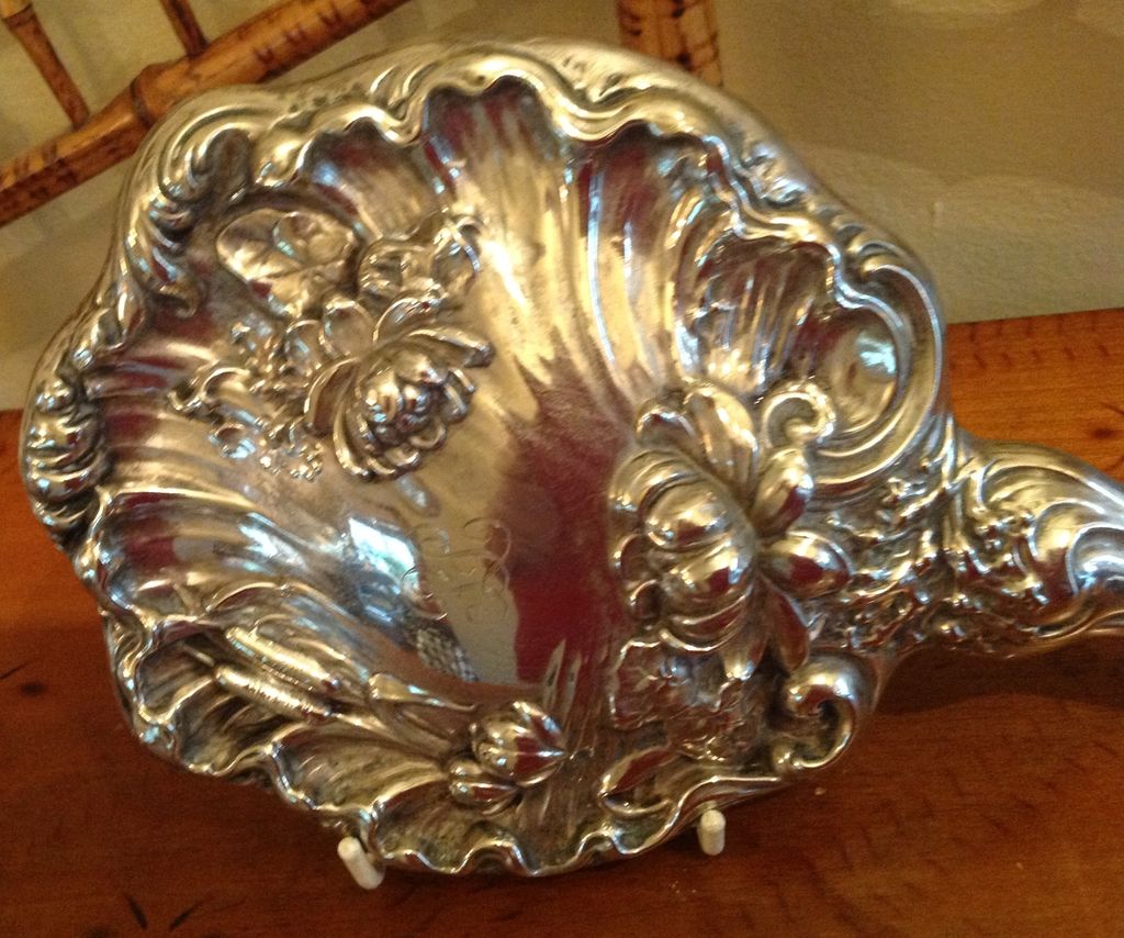 Vintage Repousse Water Lily Silverplate Dresser Hand Mirror & Brush Vintage Repousse Water Lily Silverplate Dresser Hand Mirror & Brush