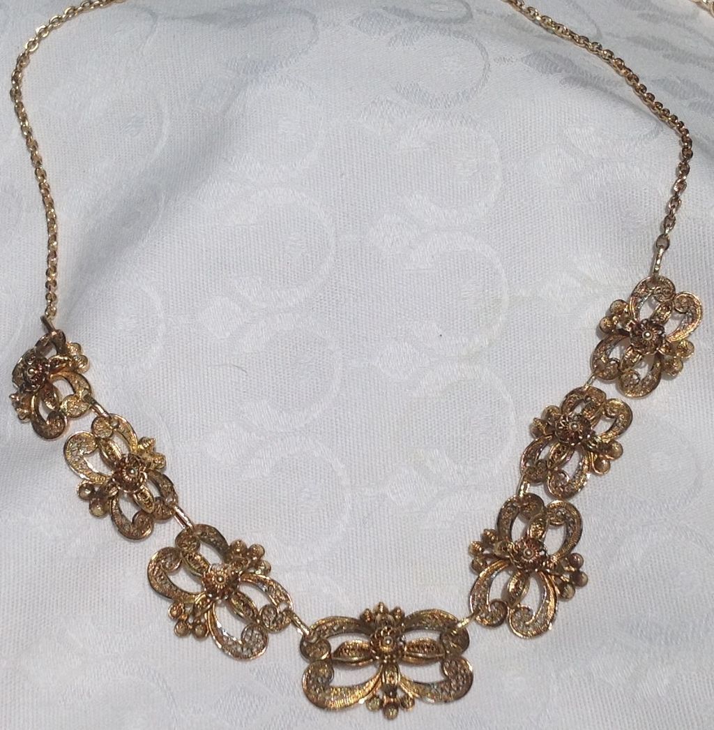 Vintage Gold Vermeil Flexible Link Floral Motif Necklace Vintage Gold Vermeil Flexible Link Floral Motif Necklace