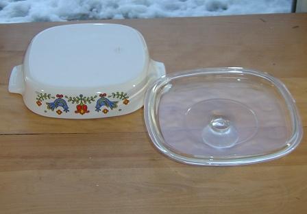 Corning: Country Festival 8" Covered Skillet Corning: Country Festival 8" Covered Skillet