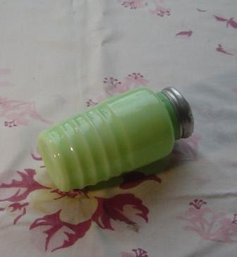 Jeannette: Jadite Pepper Shaker with Original Paper Label Jeannette: Jadite Pepper Shaker with Original Paper Label