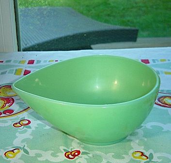 Fire King: Jadite Swedish Modern Bowl Fire King: Jadite Swedish Modern Bowl
