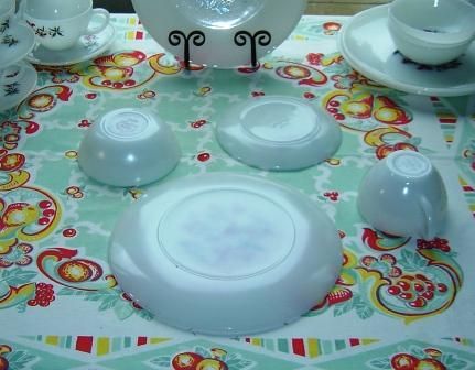 Fire King: Honeysuckle Dinner Set - Sixteen Pieces Fire King: Honeysuckle Dinner Set - Sixteen Pieces