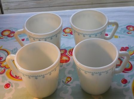 Pyrex: Blue Snowflake Mugs Pyrex: Blue Snowflake Mugs