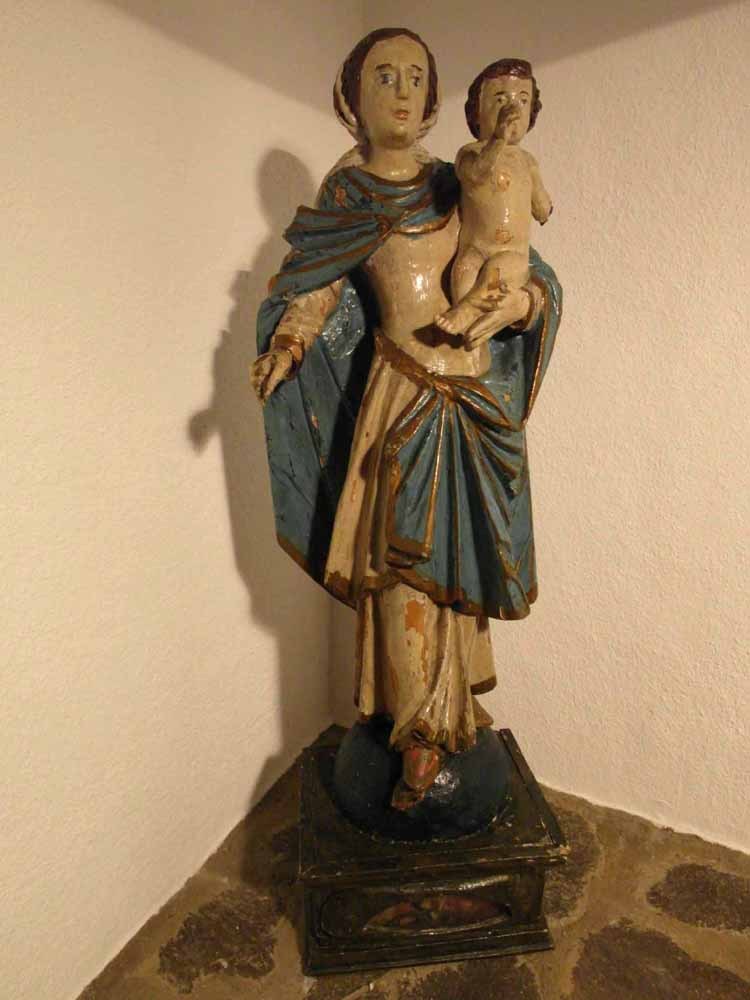 Magnificent Virgin with Child & Reliquary Hand Carving Italy about 1750 Magnificent Virgin with Child & Reliquary Hand Carving Italy about 1750