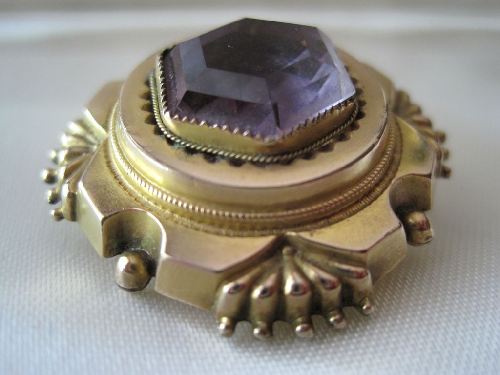 Exquisite Victorian Memorial Amethyst 10K Gold Brooch Locket FINE Exquisite Victorian Memorial Amethyst 10K Gold Brooch Locket FINE