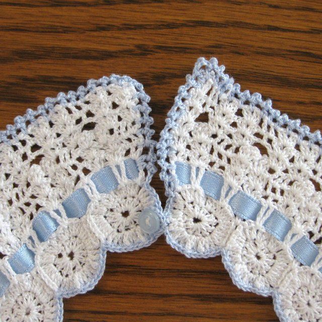 Vintage Blue & White Crochet Baby Collar Bib Vintage Blue & White Crochet Baby Collar Bib