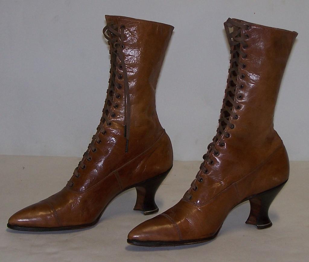 Antique High Heel Lace Up Leather Shoes Antique High Heel Lace Up Leather Shoes