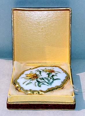 Antique Jewelry: Rosenthal Porcelain Brooch Antique Jewelry: Rosenthal Porcelain Brooch