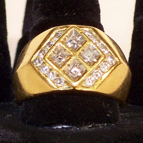 Mans Ring 16k Gold And Diamonds Mans Ring 16k Gold And Diamonds
