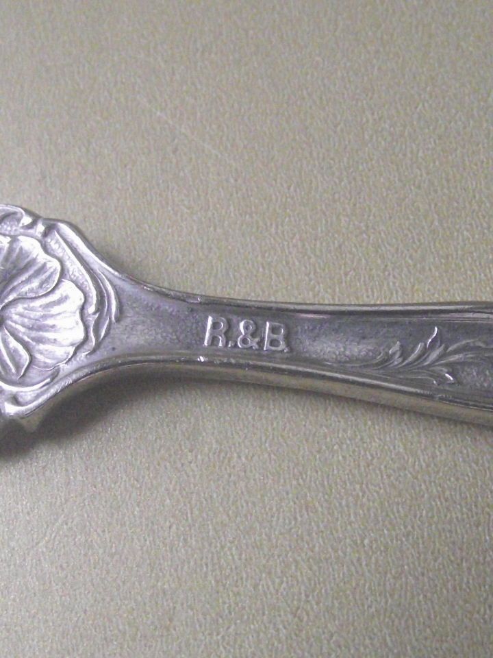 Poppy Pattern Silver Plate Butter Spreader 1914 Poppy Pattern Silver Plate Butter Spreader 1914
