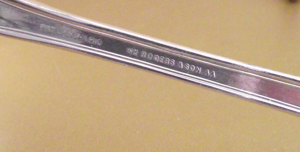 Chowder Ladle Daisy Pattern Wm Rogers and Sons Chowder Ladle Daisy Pattern Wm Rogers and Sons