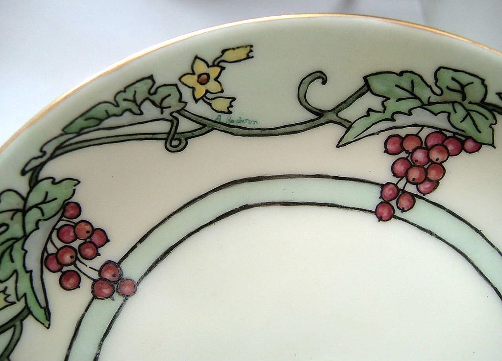 Hutchenreuther 7" Hand Painted Plate with Currants Hutchenreuther 7" Hand Painted Plate with Currants