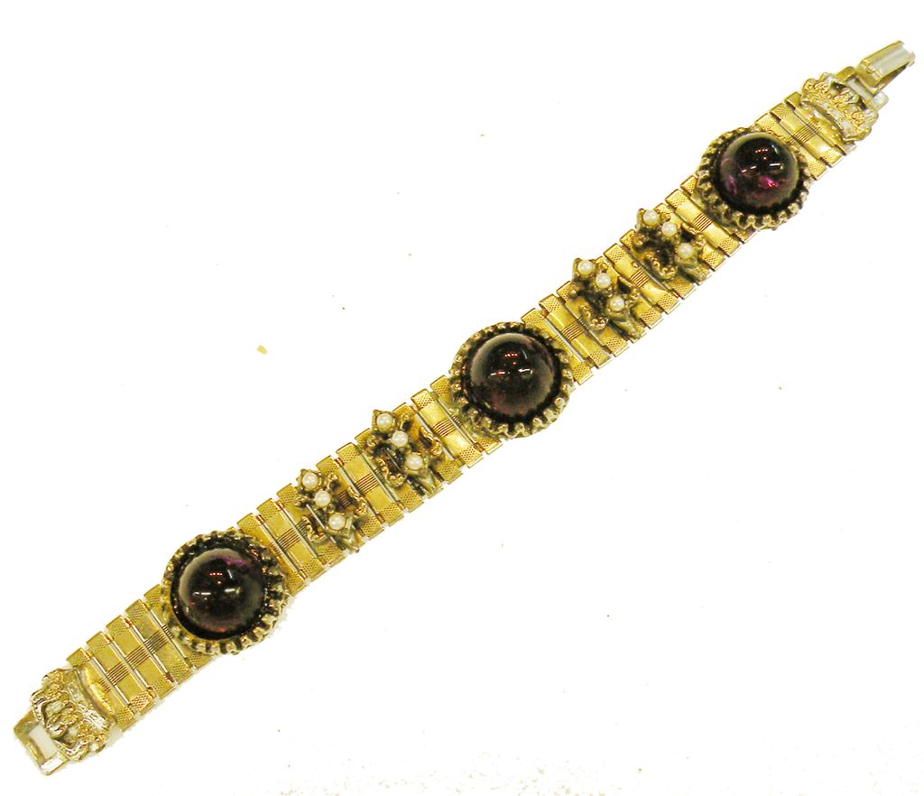 Deep Purple High Domed Cabochon and Imitation Pearl Link Bracelet Deep Purple High Domed Cabochon and Imitation Pearl Link Bracelet