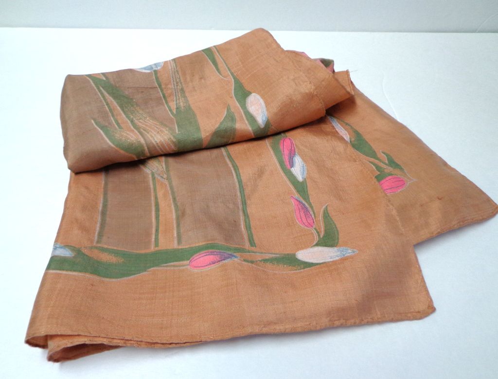 100% Thai Silk Scarf. Florals on Pale Terracotta. Magnificent. Mint Condition. 100% Thai Silk Scarf. Florals on Pale Terracotta. Magnificent. Mint Condition.