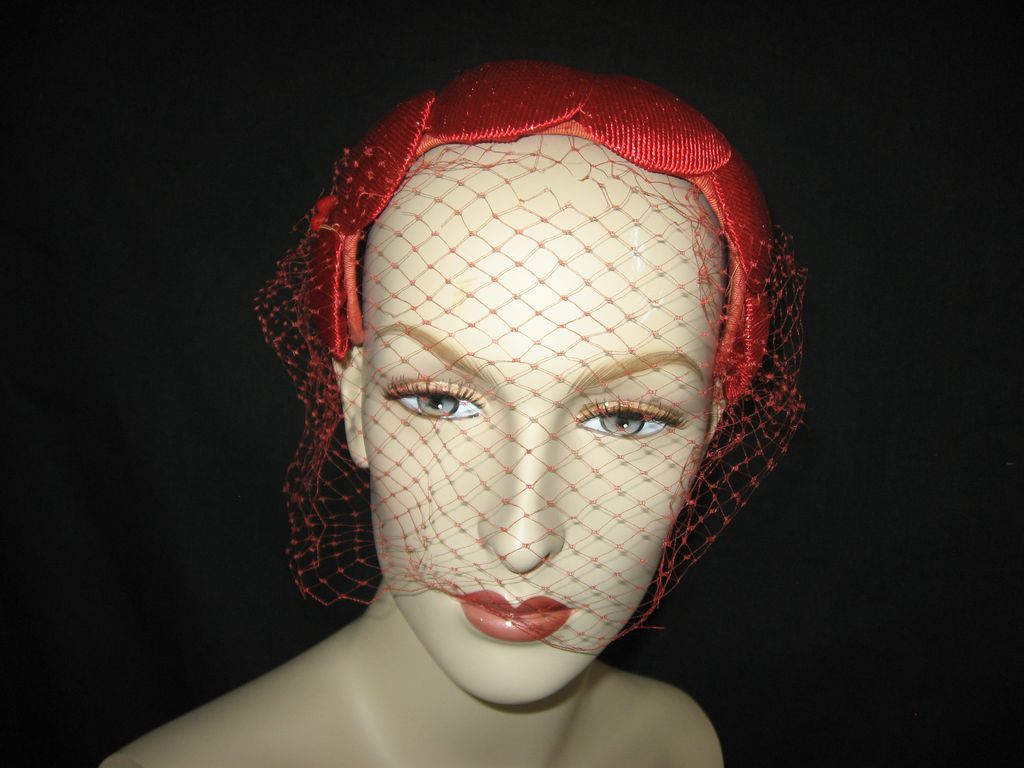 Vintage Red Ladies Hat Bandeau Vintage Red Ladies Hat Bandeau