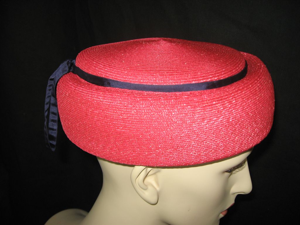 Vintage Red and Navy woven straw pillbox hat Vintage Red and Navy woven straw pillbox hat
