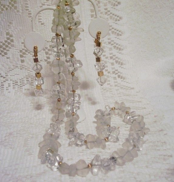 Napier Clear, Frosted and Goldtone Long Beaded Necklace Napier Clear, Frosted and Goldtone Long Beaded Necklace