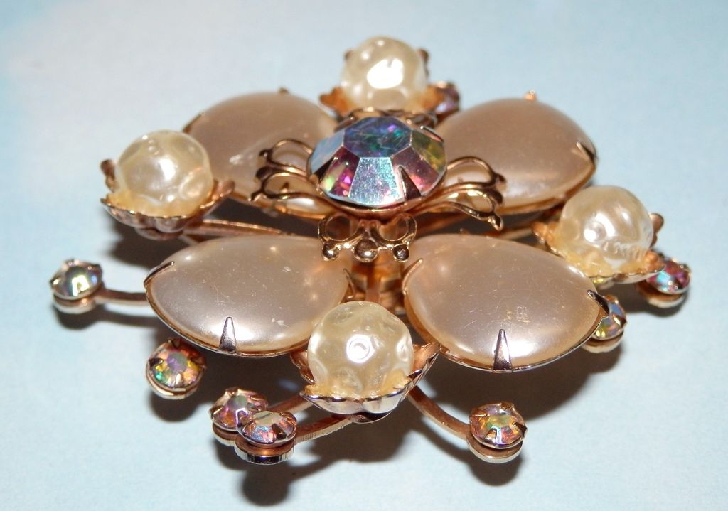 Vintage Faux Baroque Pearl Aurora Borealis Rhinestone Brooch Vintage Faux Baroque Pearl Aurora Borealis Rhinestone Brooch