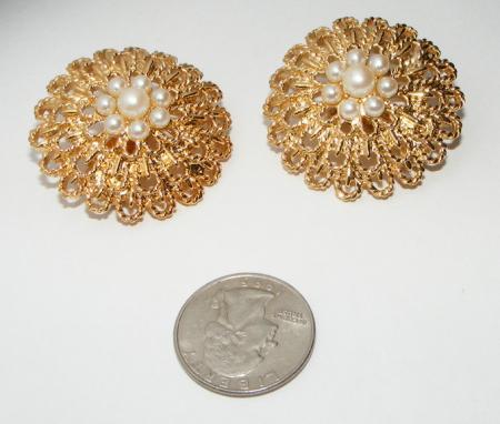 Vintage Big and Bold Faux Pearl Filigree Flower Earrings Vintage Big and Bold Faux Pearl Filigree Flower Earrings