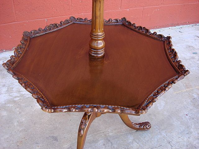 Lovely Vintage Mahogany Two Tier Carved Accent Table! Lovely Vintage Mahogany Two Tier Carved Accent Table!