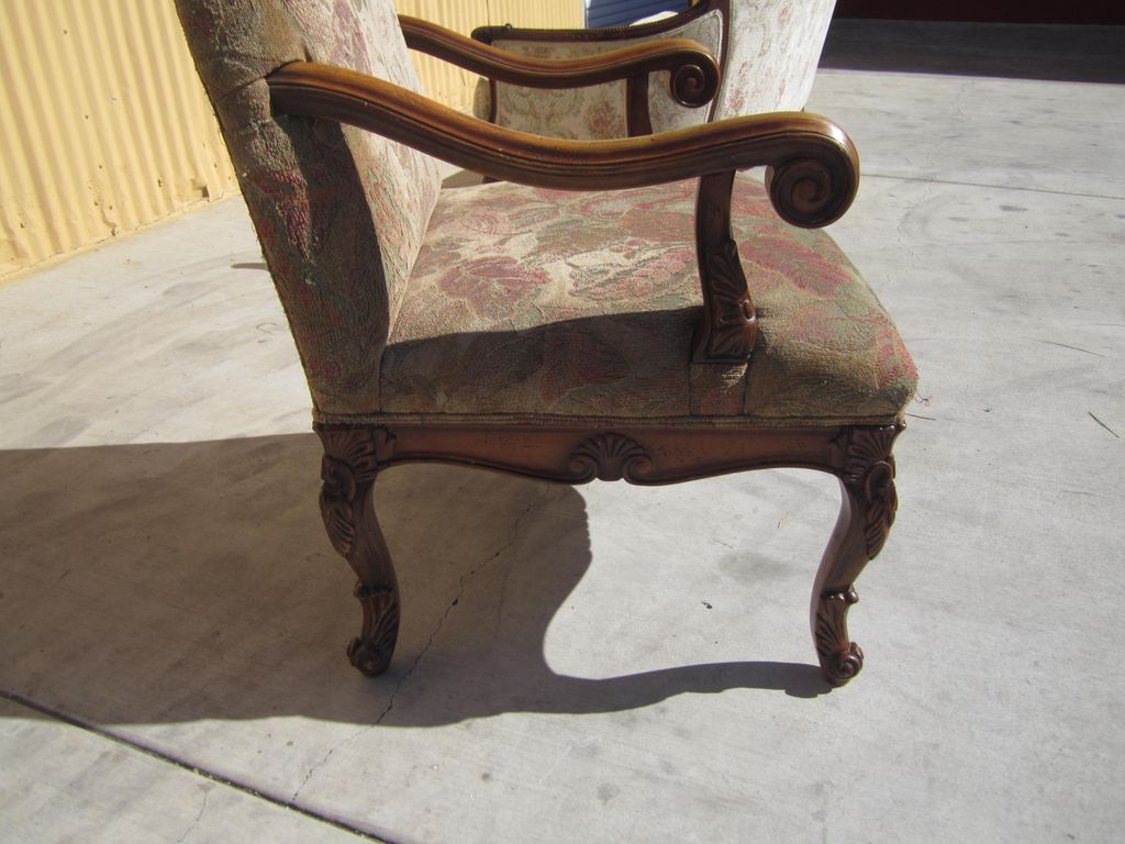 Vintage Carved High Back Armchair Fire Side Chair! Vintage Carved High Back Armchair Fire Side Chair!