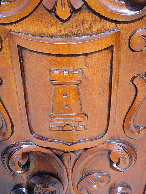 Antique Furniture Spanish Antique Carved Sideboard! Antique Furniture Spanish Antique Carved Sideboard!