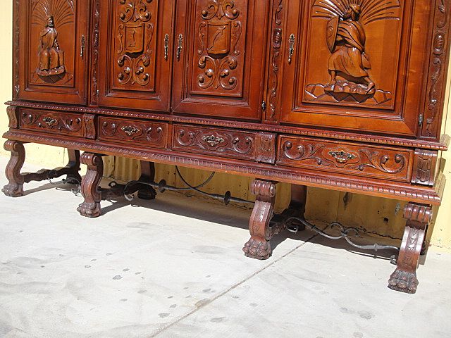 Antique Furniture Spanish Antique Carved Sideboard! Antique Furniture Spanish Antique Carved Sideboard!