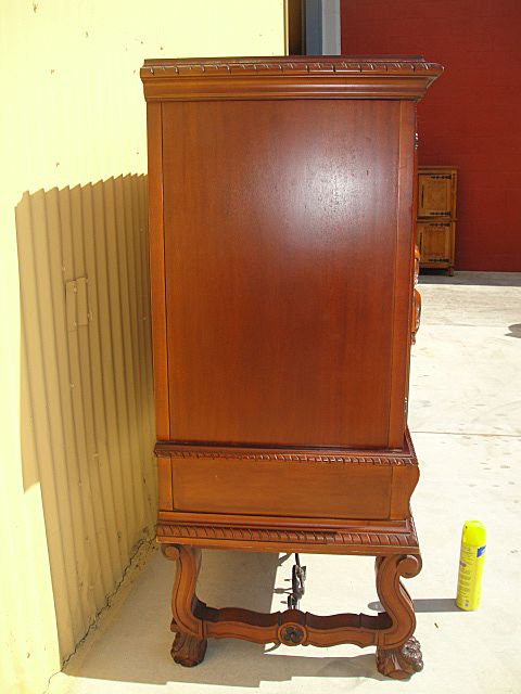 Antique Furniture Spanish Antique Carved Sideboard! Antique Furniture Spanish Antique Carved Sideboard!