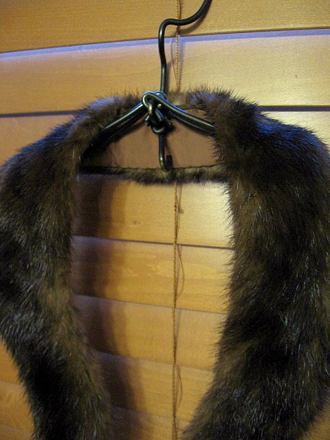 Vintage narrow Mink Collar, Brown - add to sweater or cardigan Vintage narrow Mink Collar, Brown - add to sweater or cardigan
