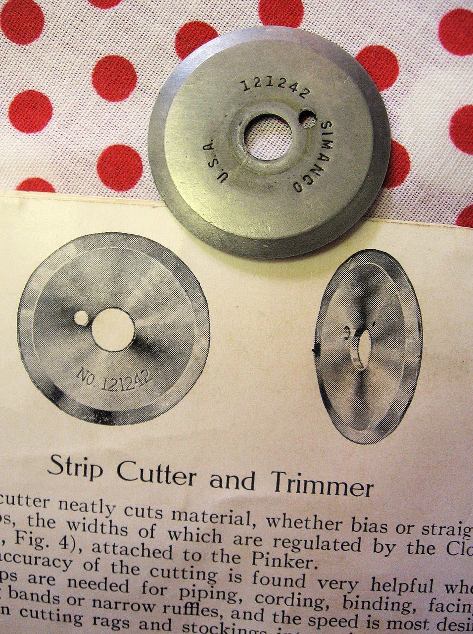 Singer machine pinker Pinking attachment Trimmer BLADE Singer machine pinker Pinking attachment Trimmer BLADE