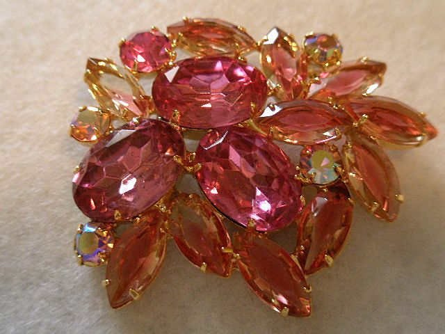 Juliana (DeLizza & Elster) Pink & AB Rhinestone Brooch Juliana (DeLizza & Elster) Pink & AB Rhinestone Brooch