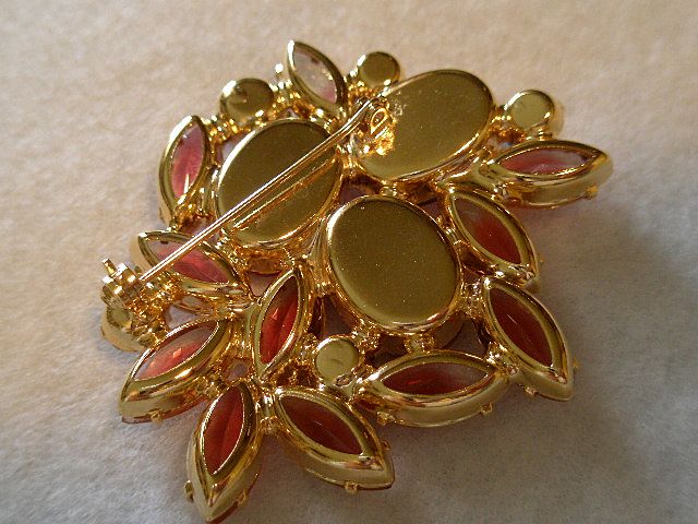 Juliana (DeLizza & Elster) Pink & AB Rhinestone Brooch Juliana (DeLizza & Elster) Pink & AB Rhinestone Brooch