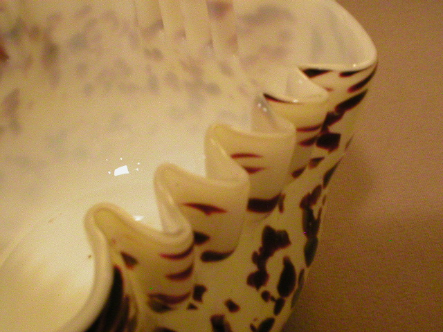 Art Glass "Spatter" or "End-of-Day" Bowl Art Glass "Spatter" or "End-of-Day" Bowl