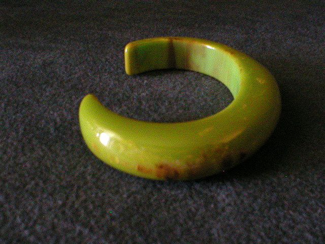 Vintage Bakelite Green/Brown/Yellow Marbleized Cuff Bracelet Vintage Bakelite Green/Brown/Yellow Marbleized Cuff Bracelet